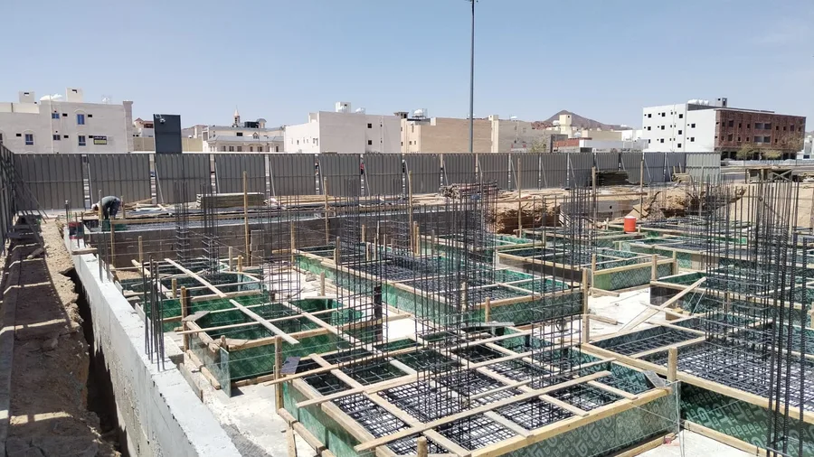 القواعد، عمارة سكنية تجارية، حي طيبة
