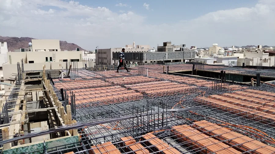 سقف الدور الثاني، عمارة سكنية أربعة مستويات، المدينة المنورة