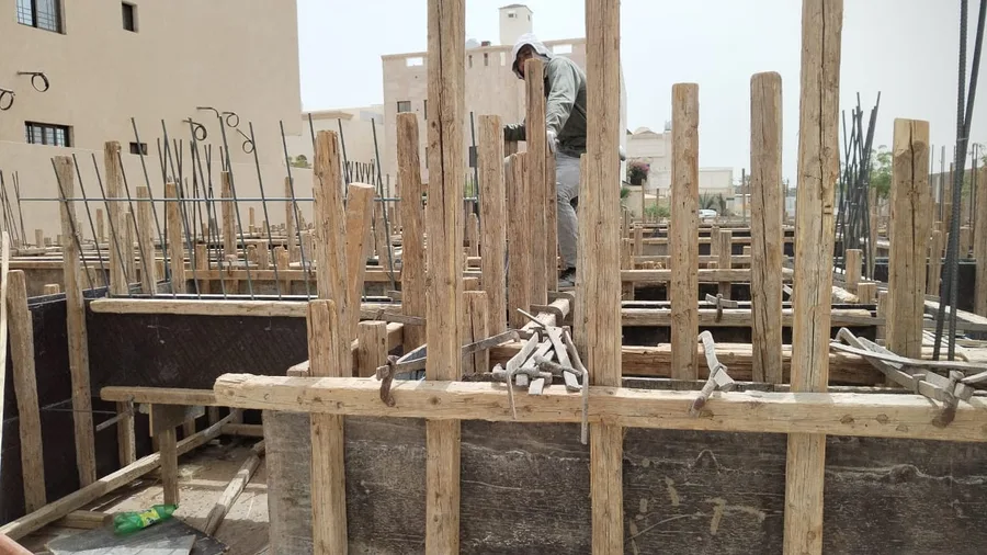 الميدة، مبنى سكني ثلاثة أدوار، حي الصناعية