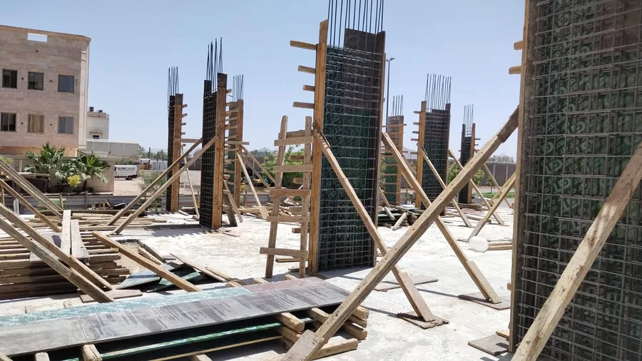 الدور الأرضي، مبنى سكني ثلاثة أدوار، حي الصناعية