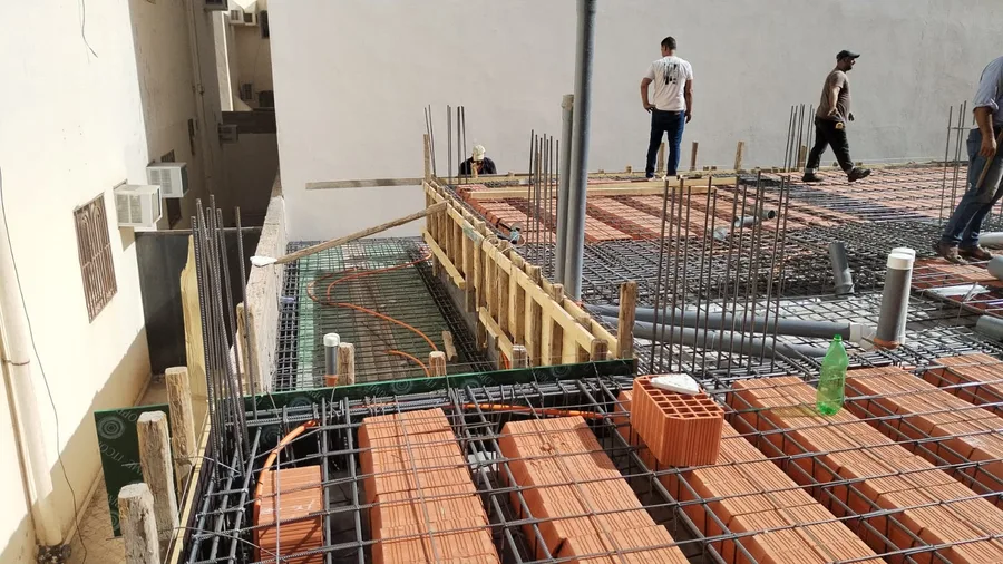 الدور الأرضي، مبنى سكني ثلاثة أدوار، حي طيبة