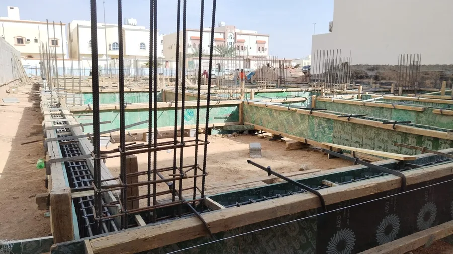 الميدة، مبنى سكني ثلاثة أدوار، حي شوران