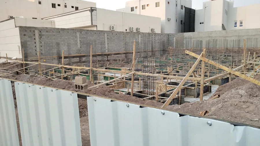 القواعد، مبنى سكني دورين، حي السكب