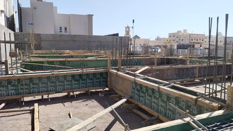 الميدة، مبنى سكني دورين، حي السكب