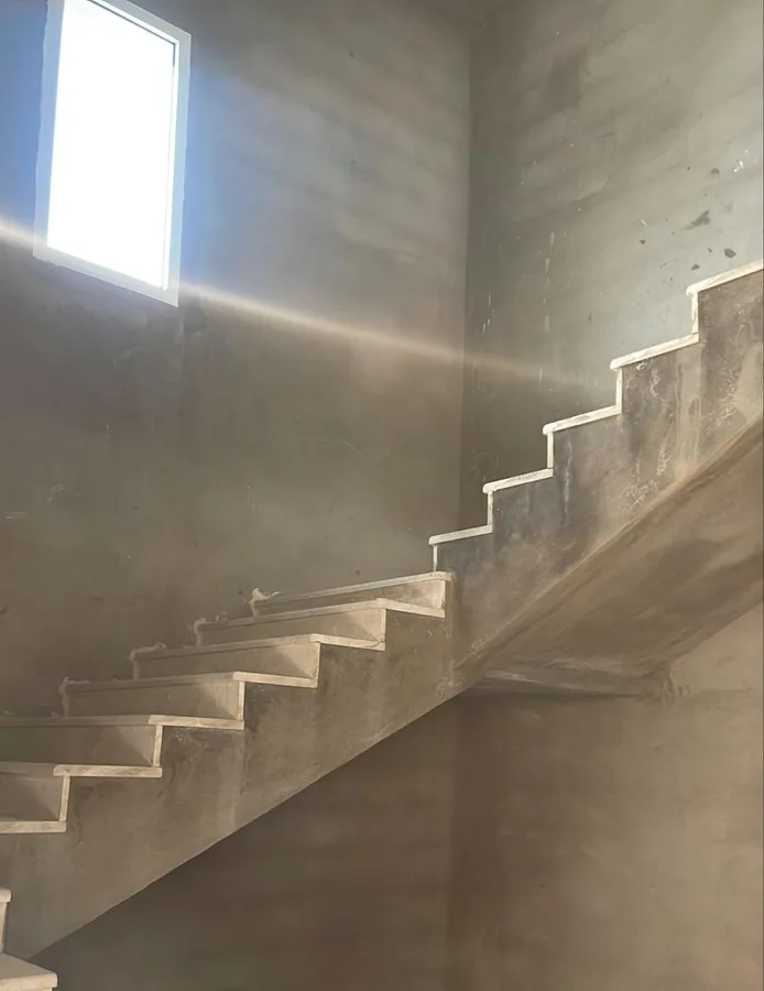 الواجهات والتشطيب، مبنى سكني تجاري، حي وادي مذينب
